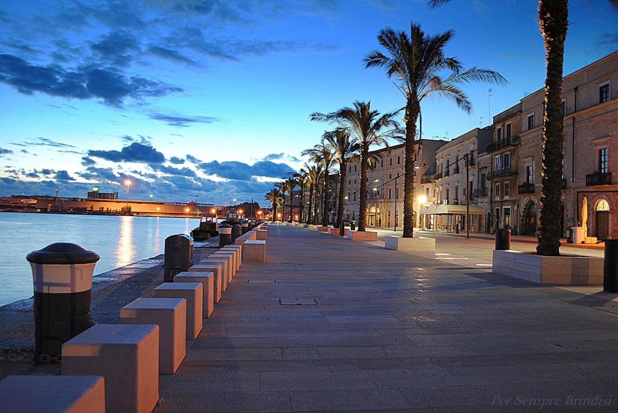 Victory Suite 31 Brindisi Bagian luar foto
